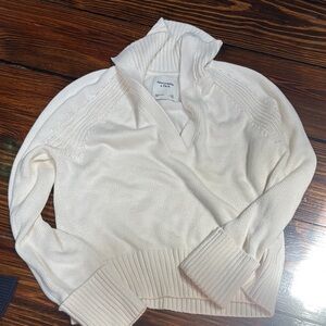 Abercrombie & Fitch Cream Turtleneck Sweater